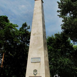 Obeliskenmausoleum Klein-Wetzdorf