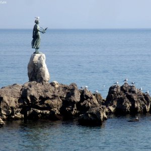 Opatija Mädchen mit Möwe