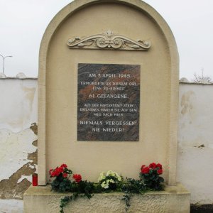 Gedenkstein Massaker in Hadersdorf