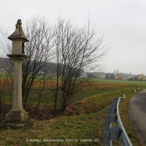 Weisses Kreuz Schloss Hohenbrun