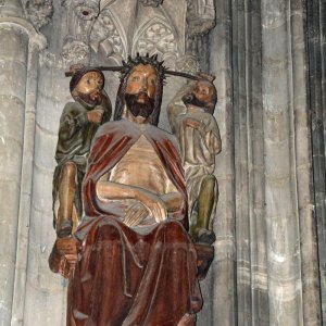 Pfeilerfiguren im Wiener Stephansdom