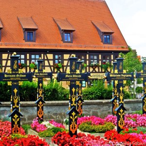 Vorhof der Kirche