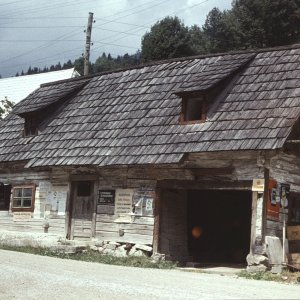 Unterlaussa, alte Schule