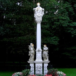 Dreifaltigkeitssäule Schloß Lamberg