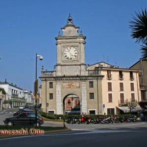 Uhrenturm von Saló am Gardasee