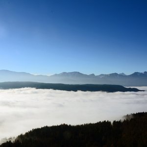 Blick vom Pyramidenkogel gegen Süden