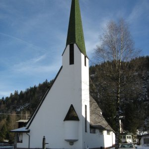 Erpfendorf, Holzmeister-Kirche