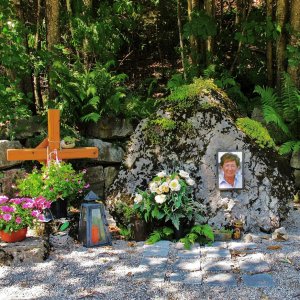 Gedenkstätte im Liese Prokop Park in Steinbachrotte