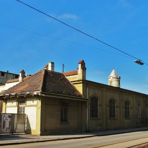 Personaltrakt mit Pförtnerhäuschen Glanzstoff-Fabrik in St. Pölten