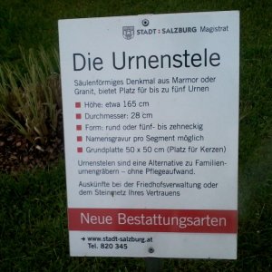 Urnenstele 2