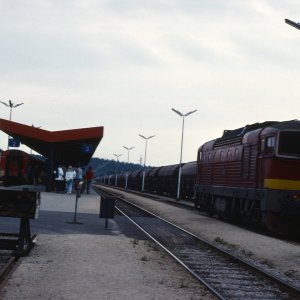 ein Bahnhof in Ungarn um 1990