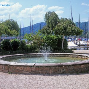 Brunnen in der Traunsteinstraße