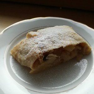 Apfelstrudel