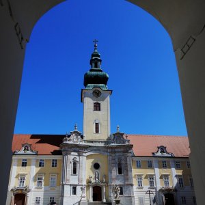 Großer Stiftshof