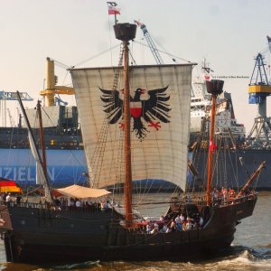 Die „Lisa von Lübeck“ zu Besuch beim Hamburger Hafengeburtstag 2018.