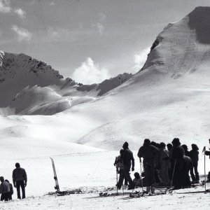 [Gesucht] Schigebiet und Berg.