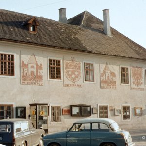 Herzogenburg: altes Rathaus am Rathausplatz