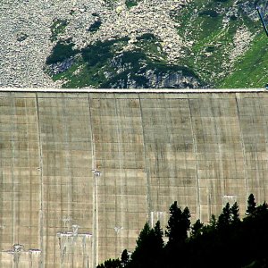 Staumauer Kölnbrein