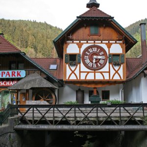 Weltgrößte Kuckkucksuhr in Triberg