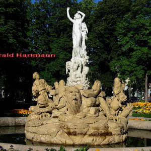 Medium 'Undinebrunnen Baden' in der Kategorie 'Brunnen'