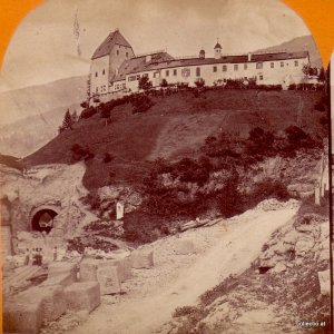 Tunnel bei Schloss Matrei