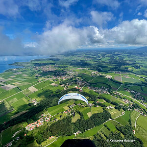 Unterwegs zum Chiemsee mit dem Paragleiter