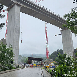 Medium 'Gefährliche Baustelle: Aurachbrücke' in der Kategorie 'Baustellen, Großbaustellen'
