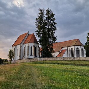 Kirche St. Peter und Kalvarienberg-Kapelle