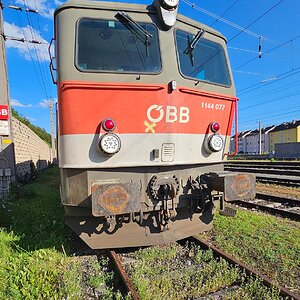 ÖBB 1144-077 Bahnhof Vöcklabruck ausgemustert