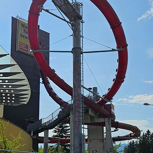 Doppellooping Wasserrutsche Wörgl