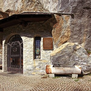 Felsenkapelle 2