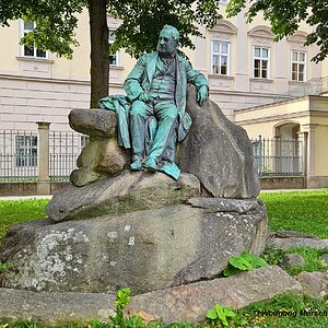 Medium 'Linz Adalbert-Stifter-Denkmal' in der Kategorie 'Linz - Ansichten aus Linz, Oberösterreich'