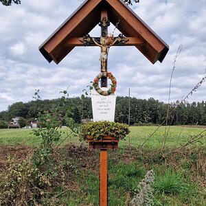 Wegkreuz in Siegenfeld