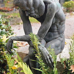 Grabplastik Friedhof Innsbruck Mühlau