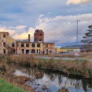 Medium 'Blech- und Bleiwarenfabrik am Wiener Neustädter Kanal' in der Kategorie 'Flüsse, Seen und Gewässer'