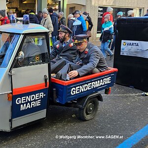 Schleicherlaufen - Die Gendarmen