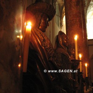 Schwarzmander und -frauen, Hofkirche Innsbruck