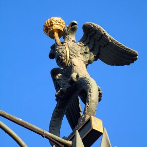 Zweiköpfiger Adler - Schmuck einer Brücke (Detail)