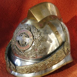 Feuerwehrhelm