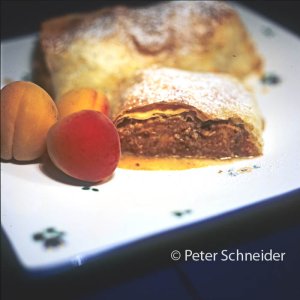 Marillenstrudel