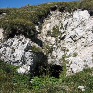 Unterstand am Monte Tombea