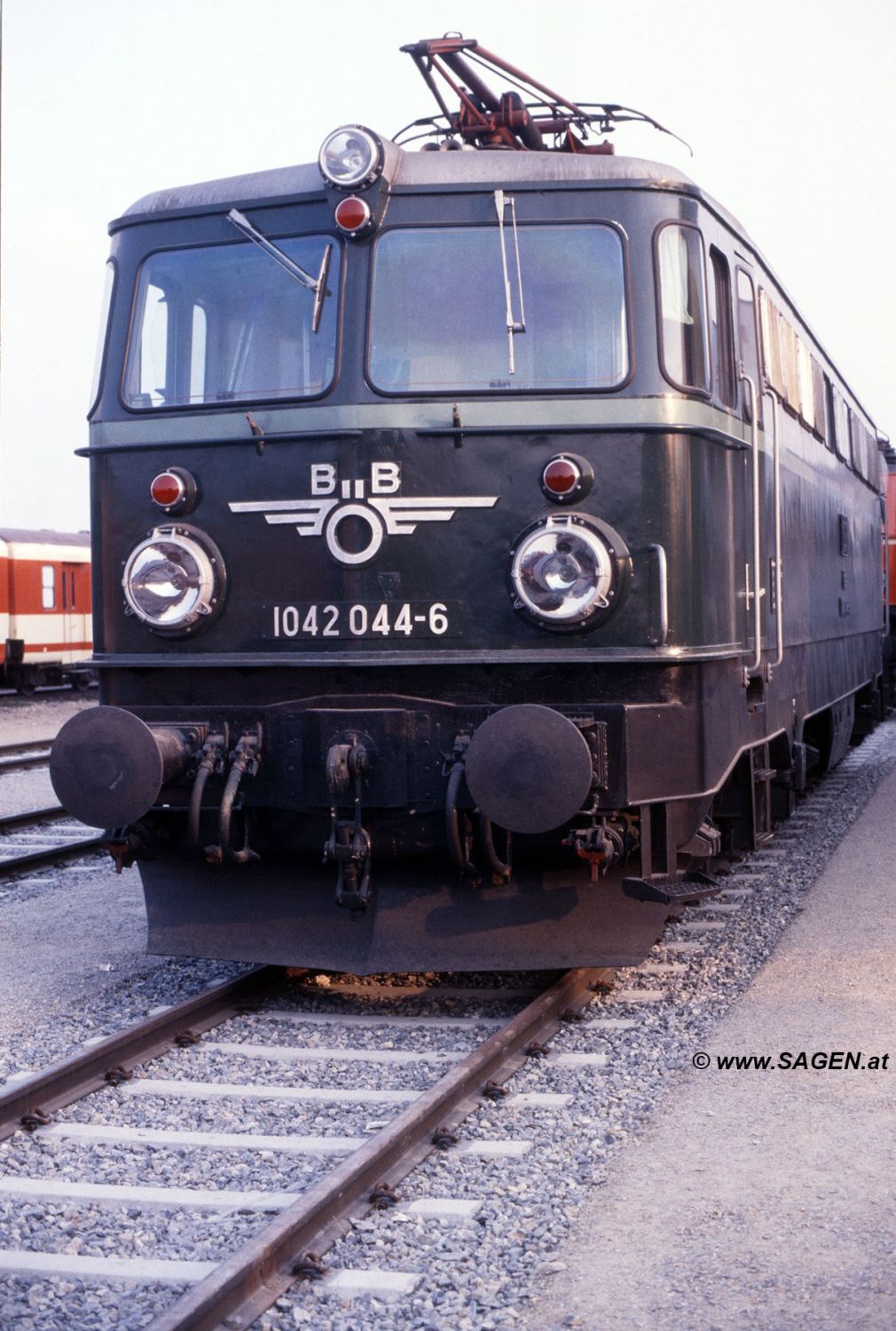 ÖBB 1042 044-6