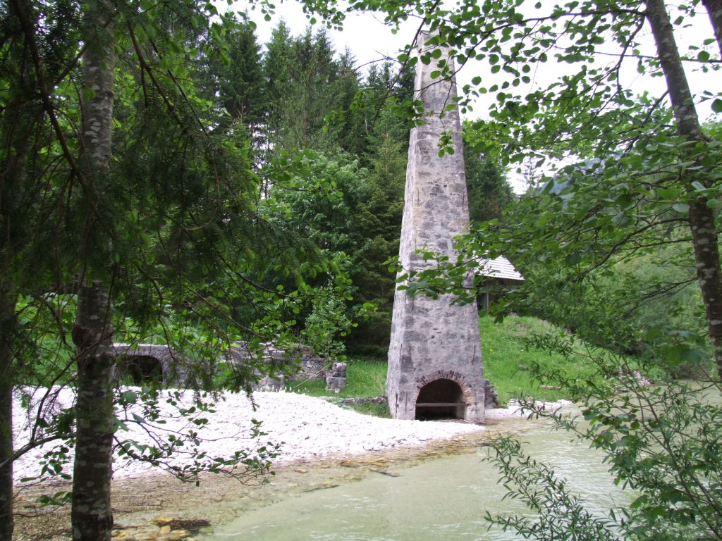 überreste hammerwerk in göstling