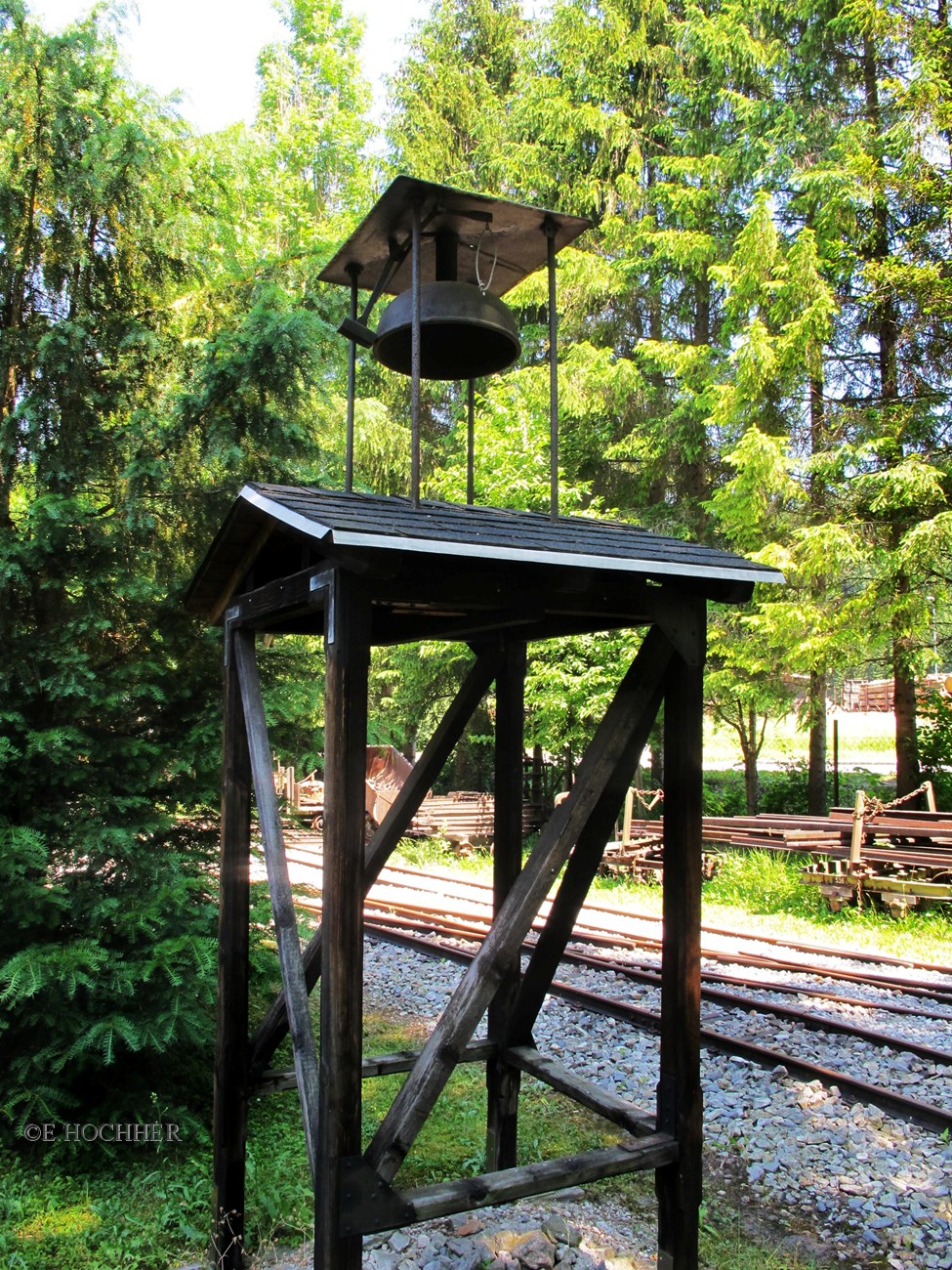 Alarmglocke im Feld-und Industriebahn-Museum in Freiland, Niederösterreich