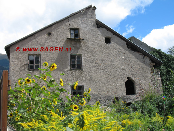 Altes Bauernhaus in Laas, Vinschgau