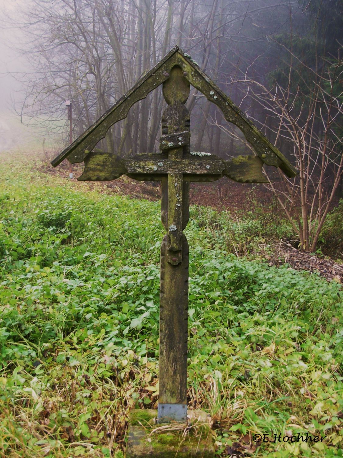 altes Holzkreuz