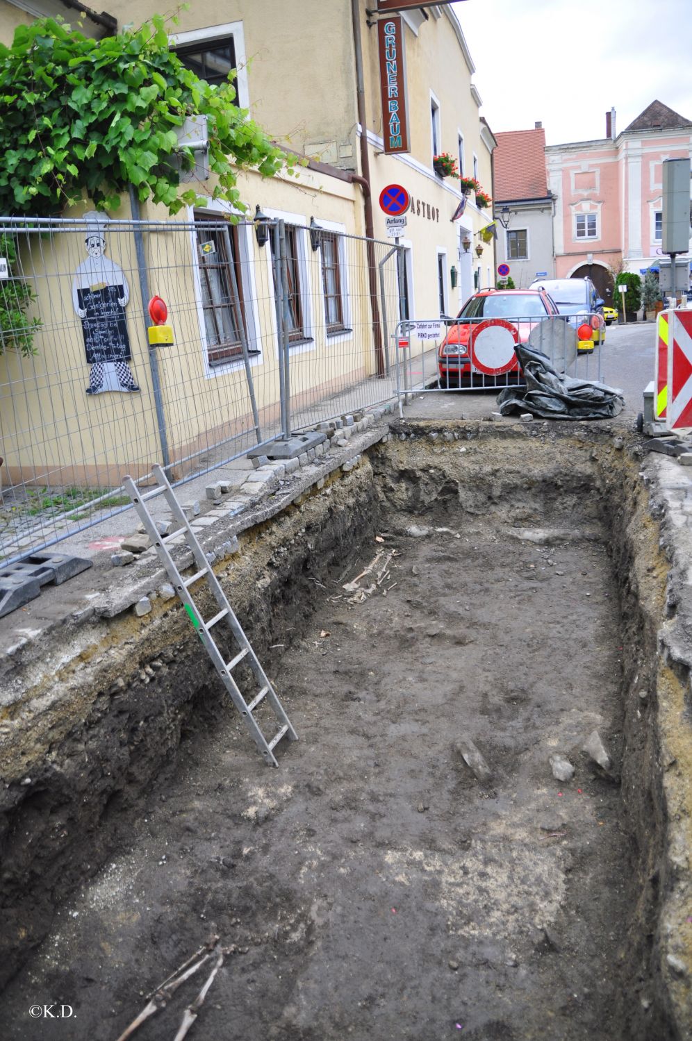 Archäologische Ausgrabungen in der Hauptdurchzugsstraße von Mautern an der 