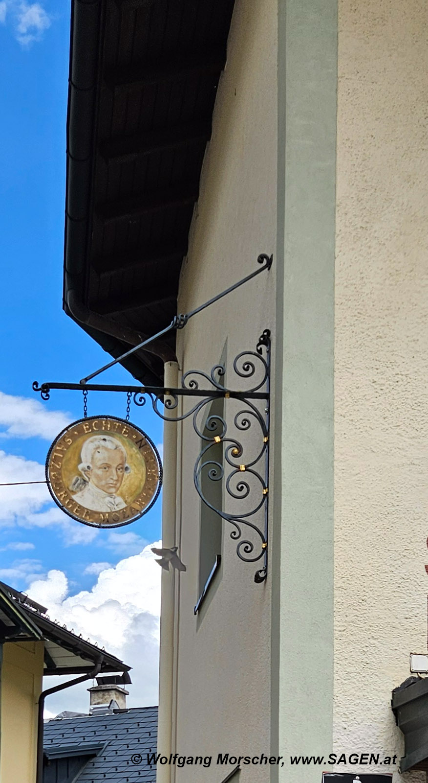 Ausleger Mozart und Mozartkugel, St. Gilgen