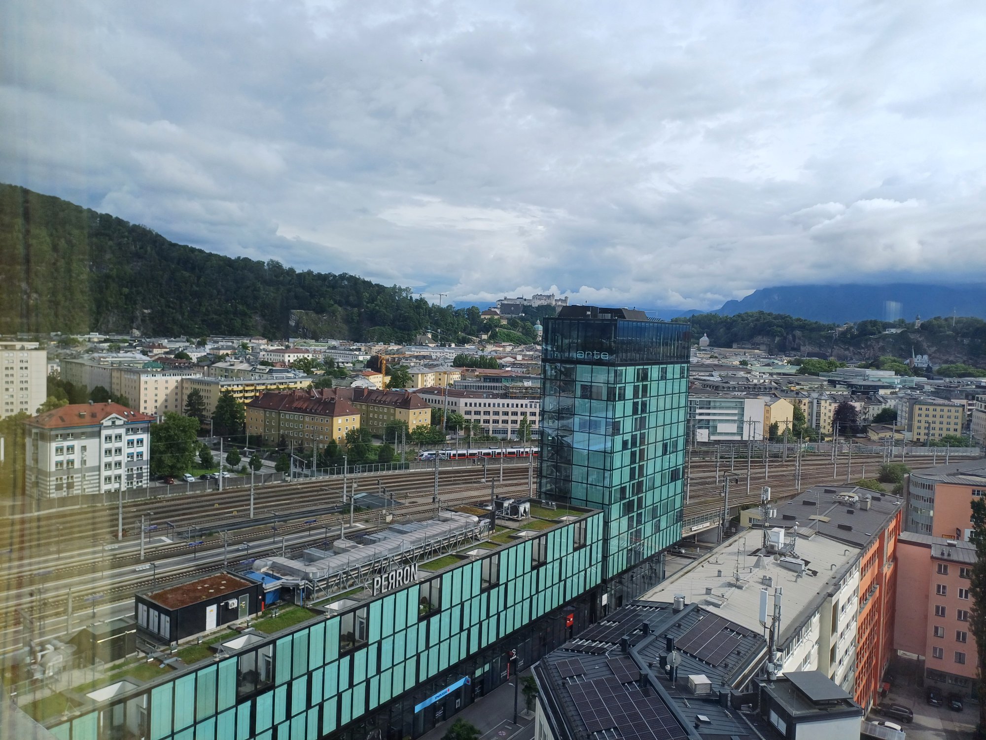 Aussicht auf Salzburg Juni 2024.jpg.jpg