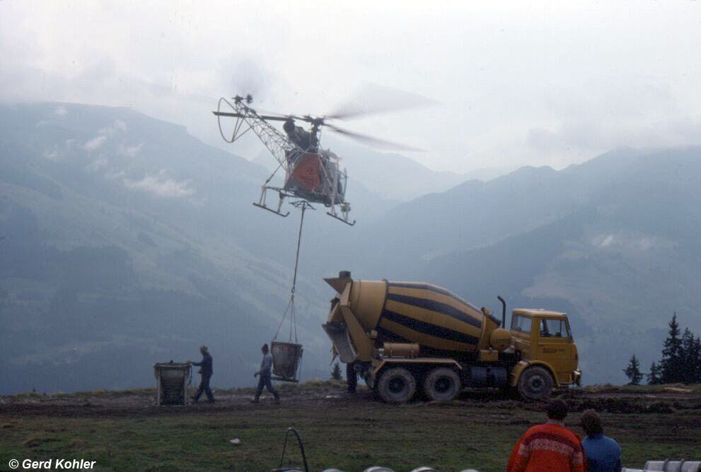 Bau von Liftstützen, Jochberg, Kitzbühel